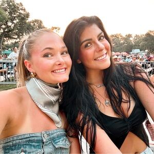 Meet your Posher, Julia